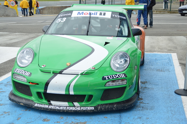 Garage Bourgoin - Spécialiste PORSCHE - Equipements - Maroquinerie